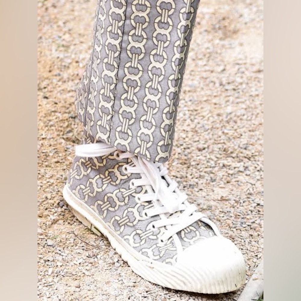 NWT Tory Burch Buddy Cap Toe Canvas Off White High Top Sneakers/Duck Shoes - Picture 10 of 13